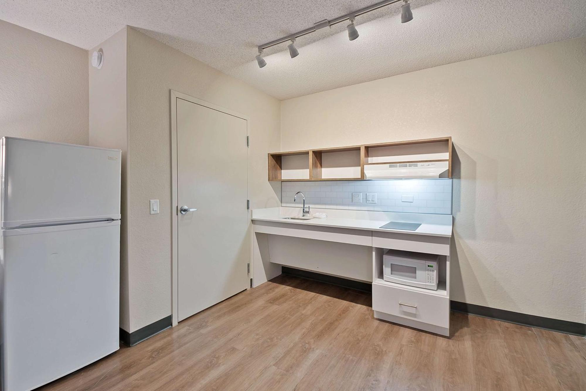 Extended Stay America Suites - Miami - Airport - Blue Lagoon Miami Springs Zewnętrze zdjęcie